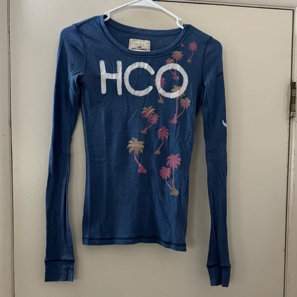 Hollister Blue Long Sleeve Top with Pink and White Accents - Picture 1 of 4